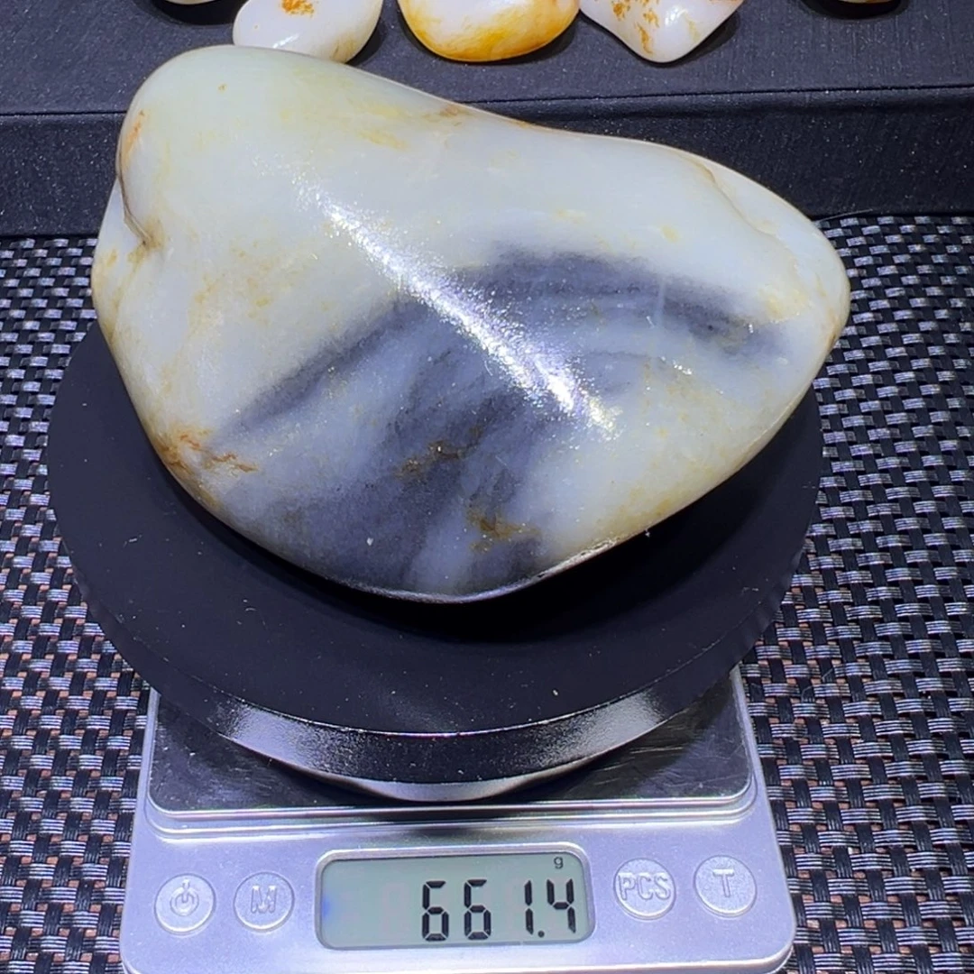 和田玉（子料）未镶嵌吊坠(不含链)661克