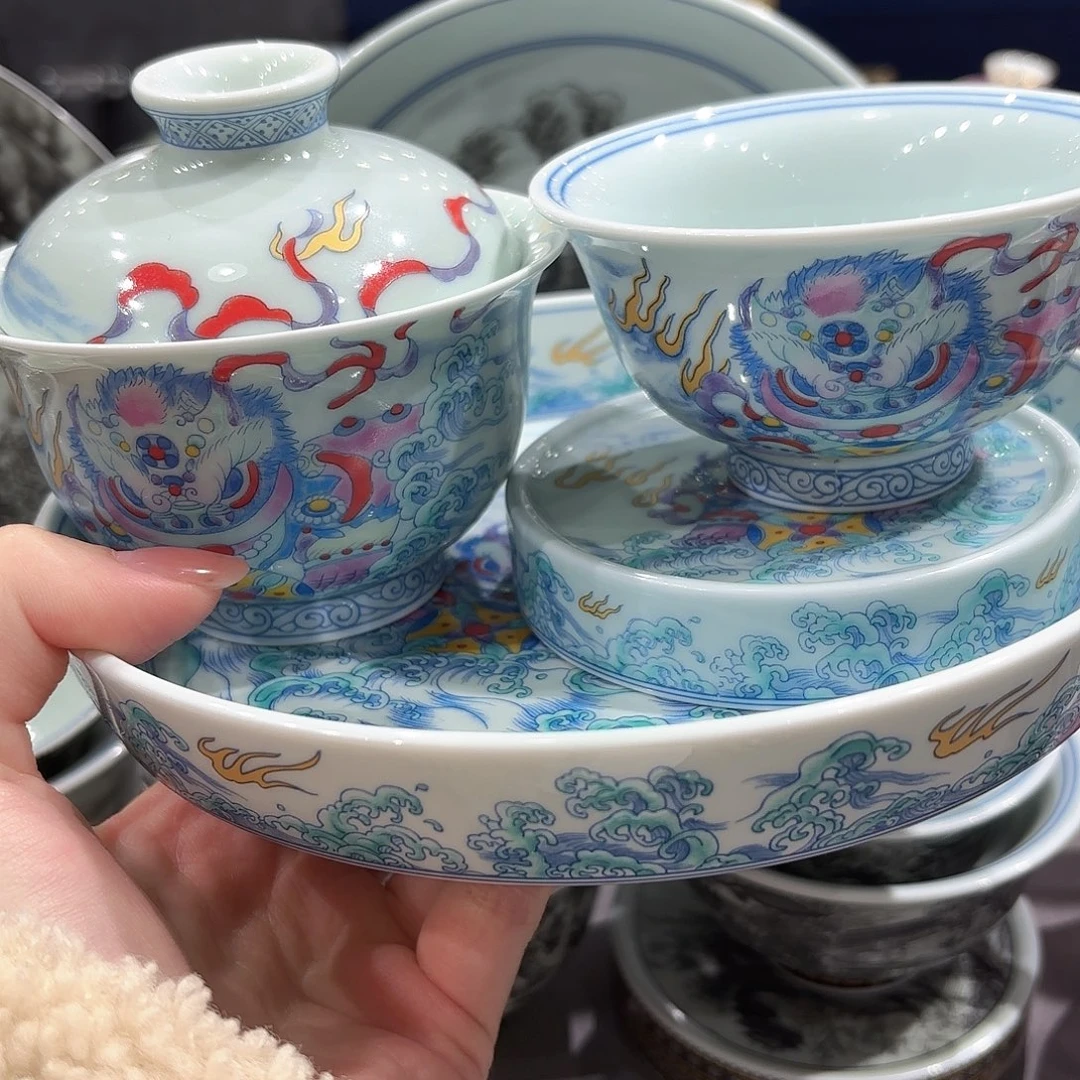 瓷片景德镇瓷器精品陈列