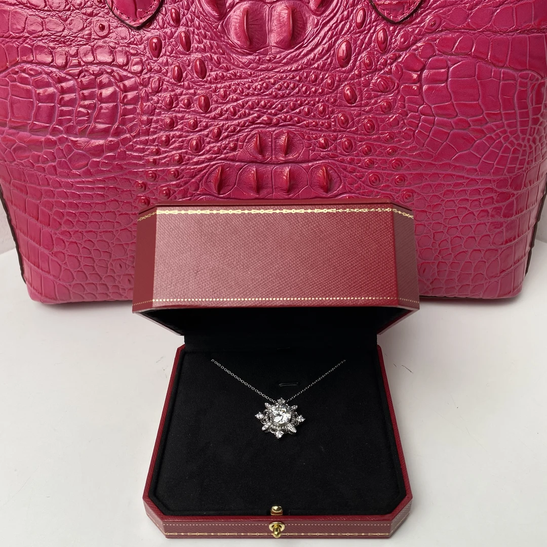 3923【LIANBANGH.K】5克拉精致项链赠礼盒