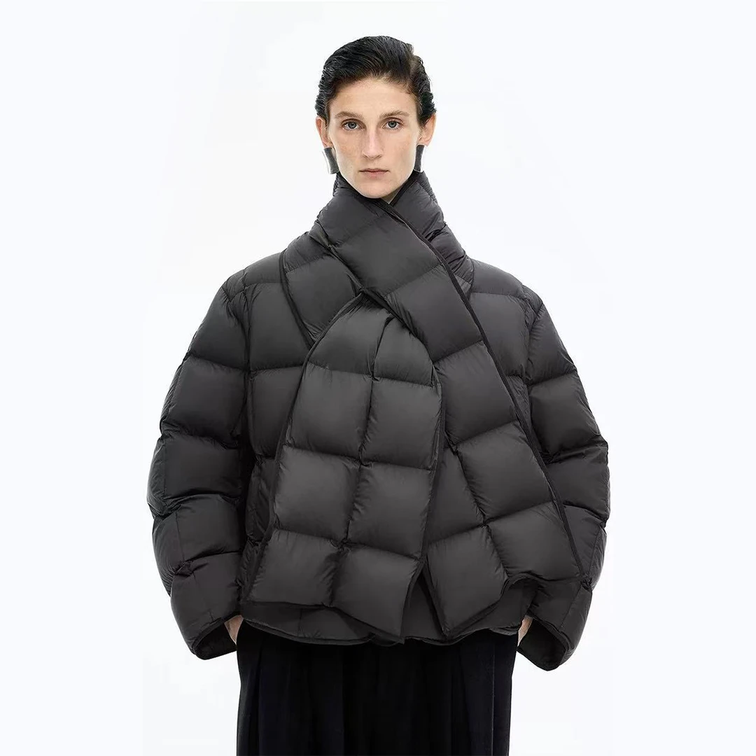 2025冬季可拆卸围巾复古方格奶油泡芙羽绒服