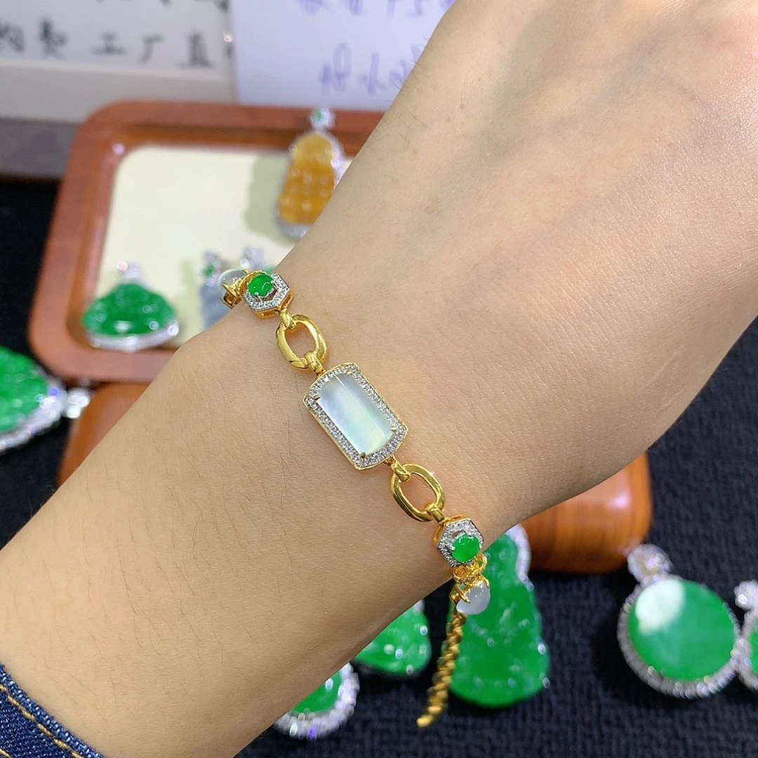 【闪购商品】18K金镶嵌手链翡翠设计款
