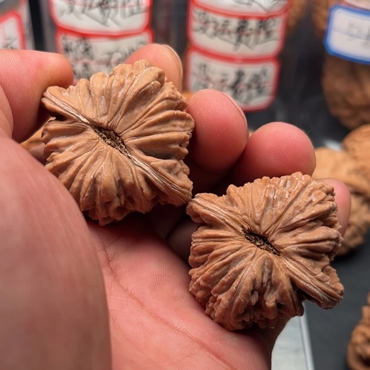 文玩核桃把件四座楼43