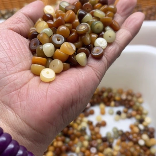 吊坠白玉菩提瑕疵9扭扭大肠100颗