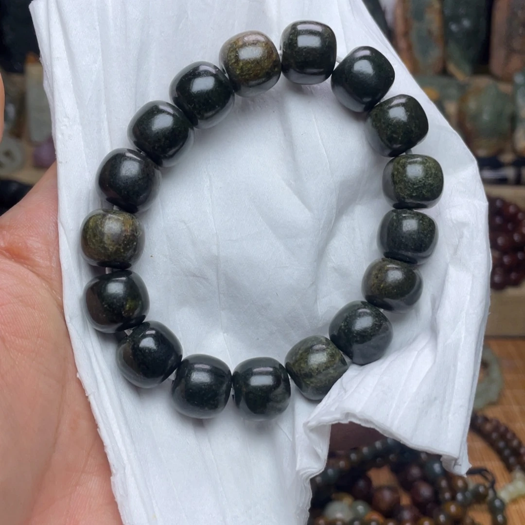 岫岩河磨玉（透闪石质玉）未镶嵌颈饰13×14