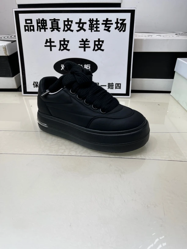 2321 黑色 牛皮运动鞋