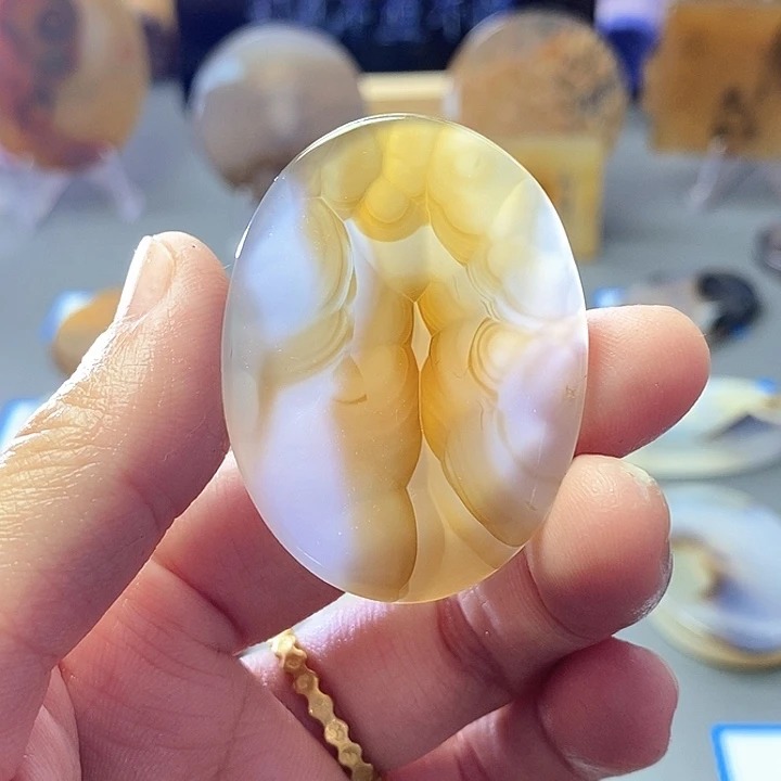 玛瑙/玉髓未镶嵌珠宝半成品