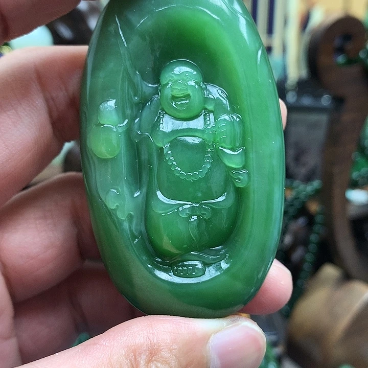 福***多和田玉（碧玉）未镶嵌颈饰