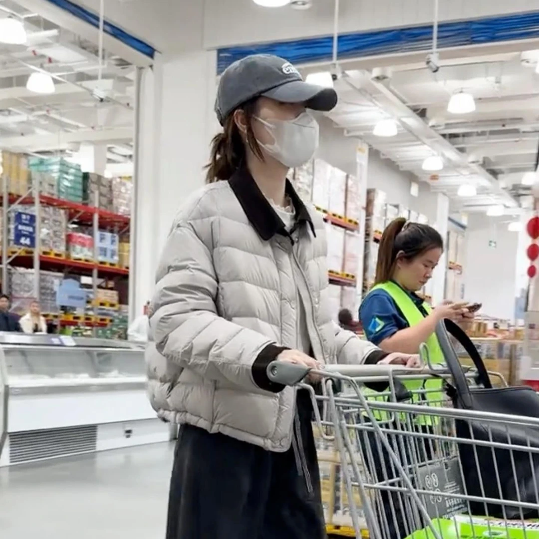 2025秋冬季新款女士撞色翻领小个子外套保暖加厚时尚通勤气质棉服