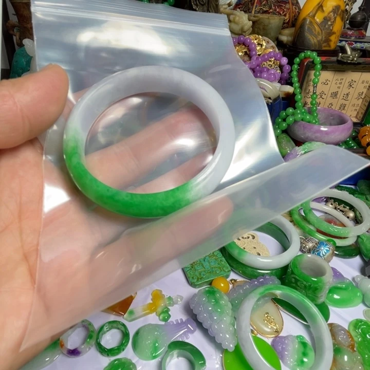 睡***莲吊坠滴血莲花菩提