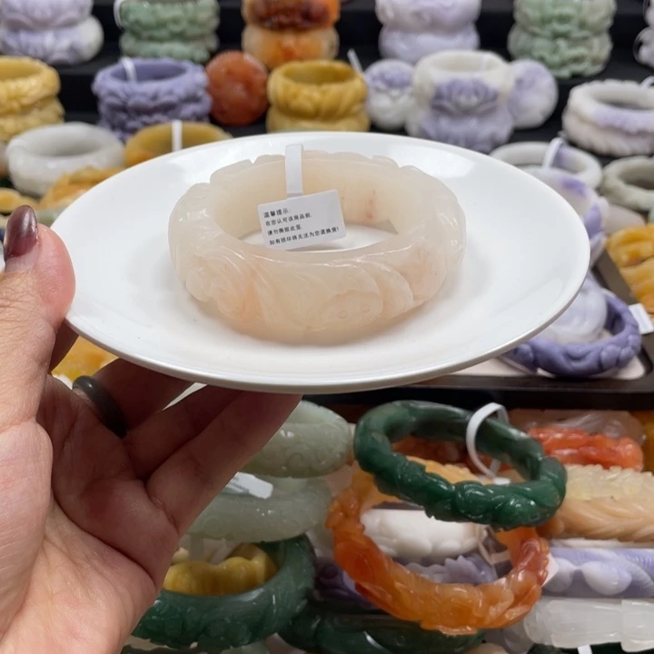 石英质玉未镶嵌手镯