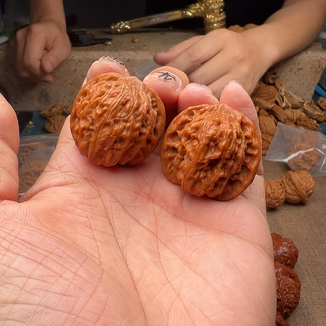 桃核吊坠34左右上色磨盘