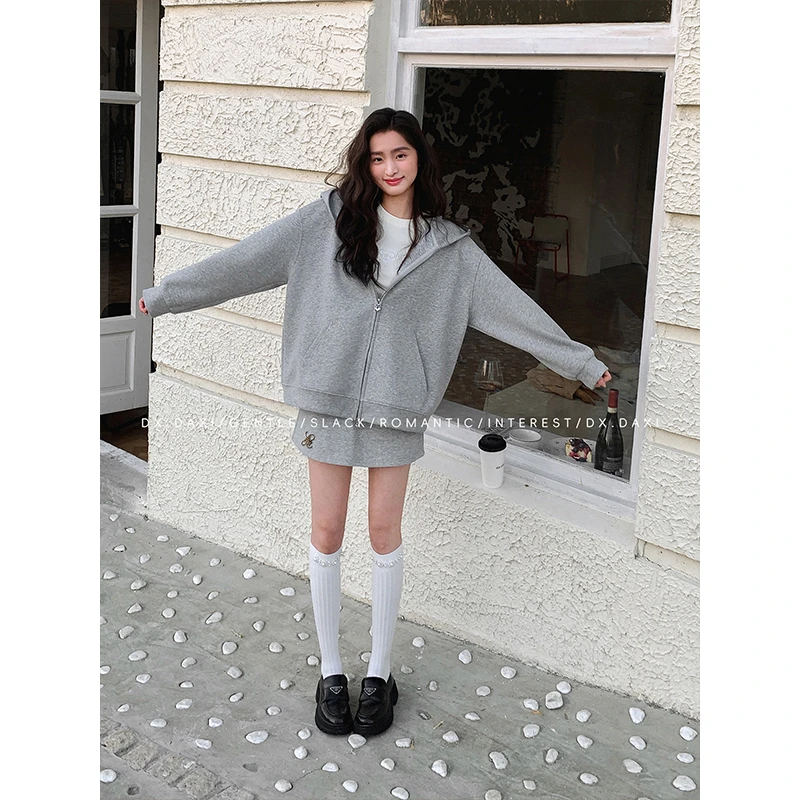 代大喜【星糖】简约抽绳慵懒风显瘦休闲百搭直筒短裙春季新款半身裙