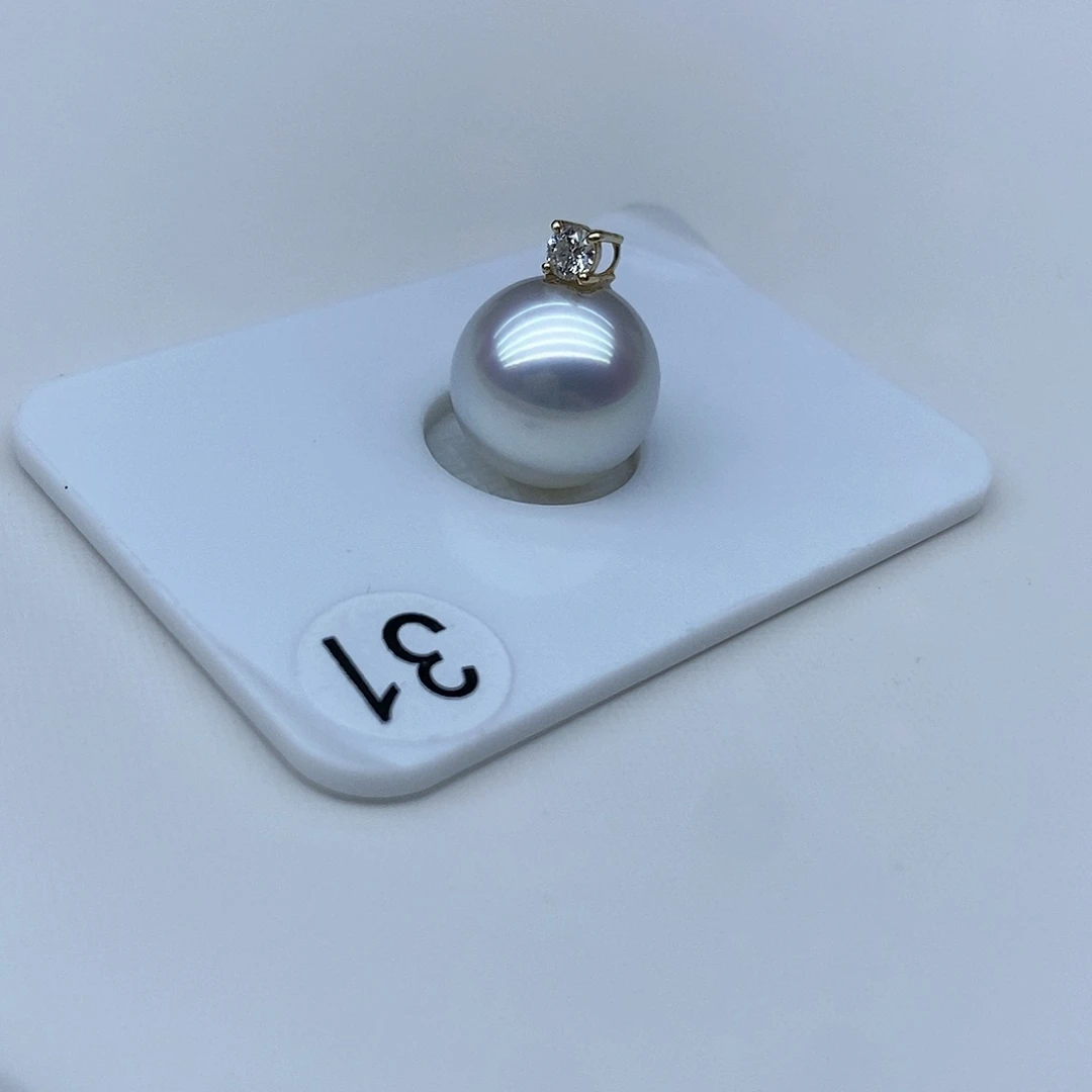 海水珍珠颈饰18K金镶嵌