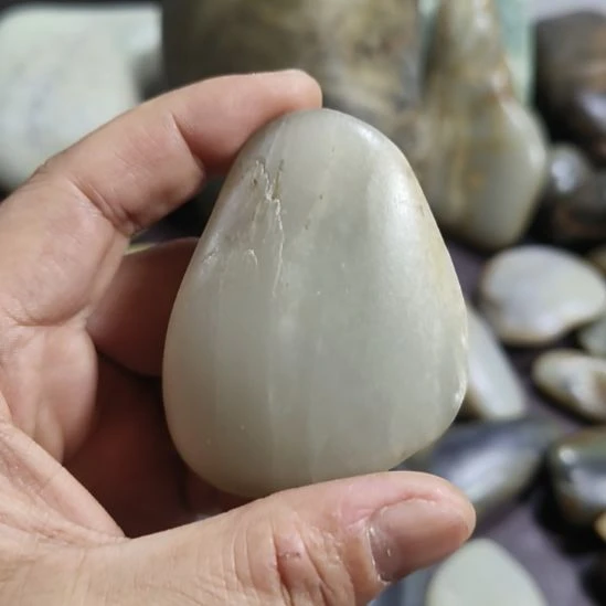 未镶嵌和田玉（糖玉）摆件