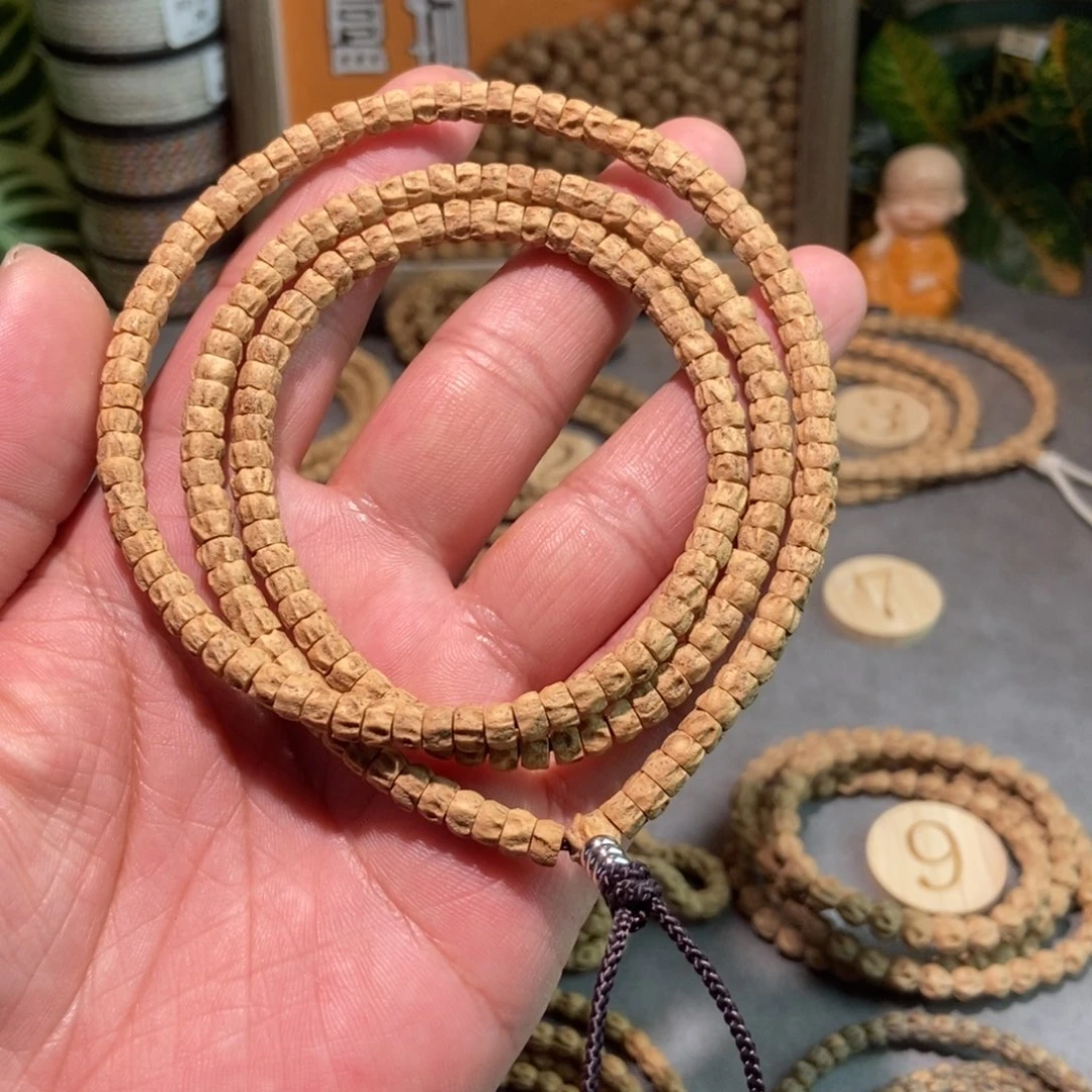 柏香籽/百香籽吊坠S****m