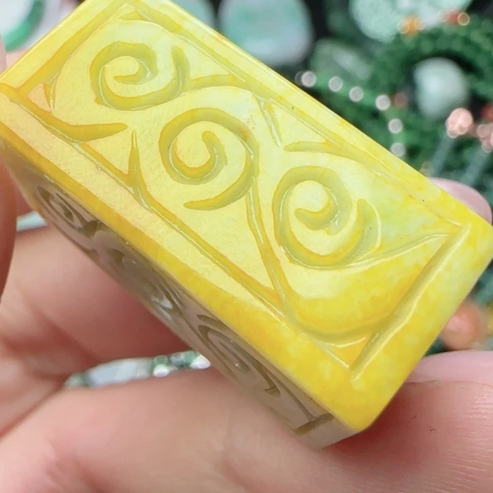 翡翠未镶嵌颈饰天然A货32