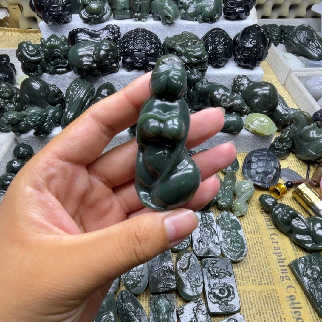 天***亮和田玉（糖玉）未镶嵌颈饰