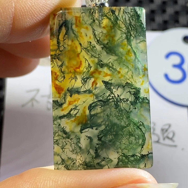 未镶嵌颈饰玛瑙/玉髓正**存