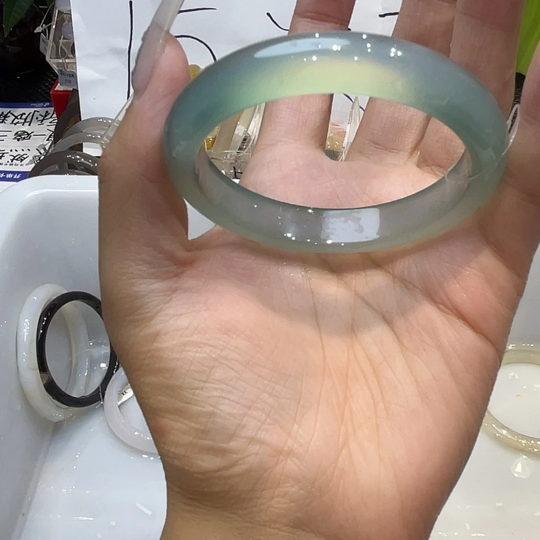 十***六玛瑙/玉髓手镯（开口镯）未镶嵌54➕