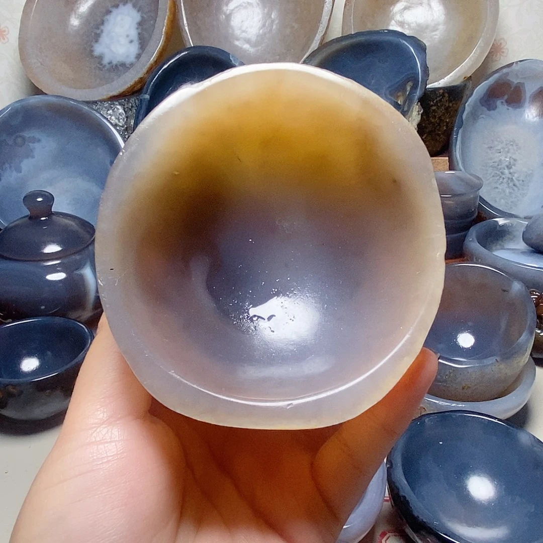 噢***行玛瑙/玉髓未镶嵌，