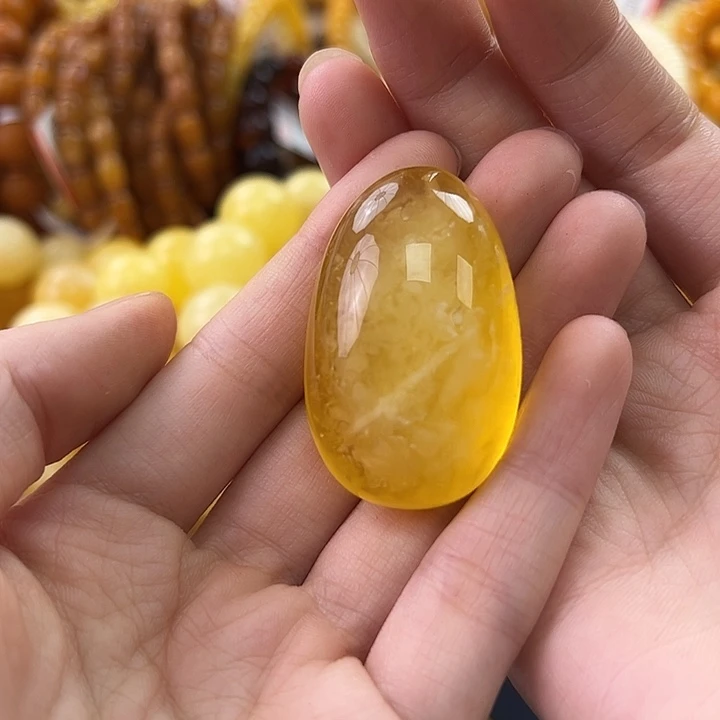 未镶嵌琥珀珠宝奇石