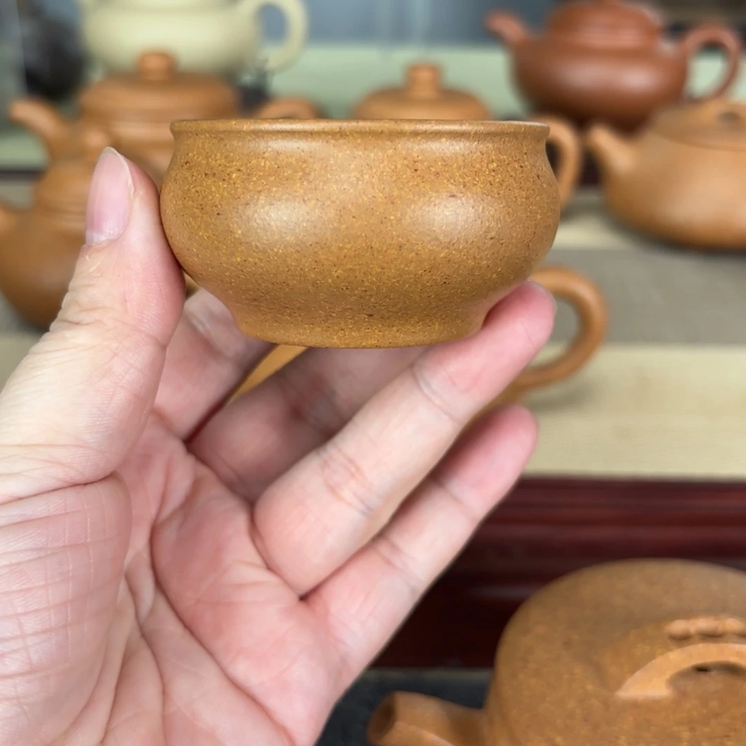 紫砂茶壶?**?6个仿古杯