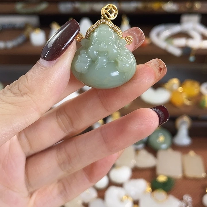 和田玉18K金镶嵌项链