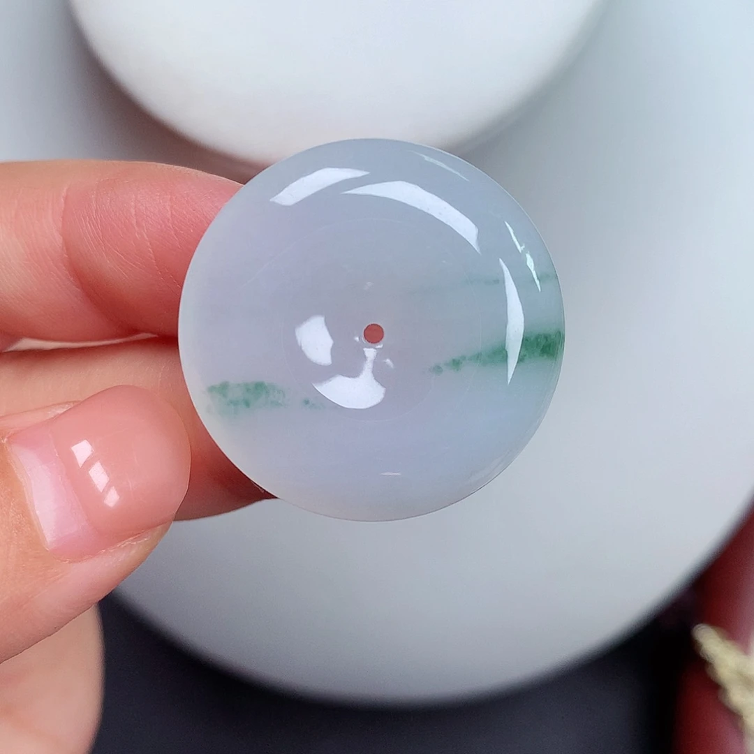 翡翠未镶嵌颈饰平安扣