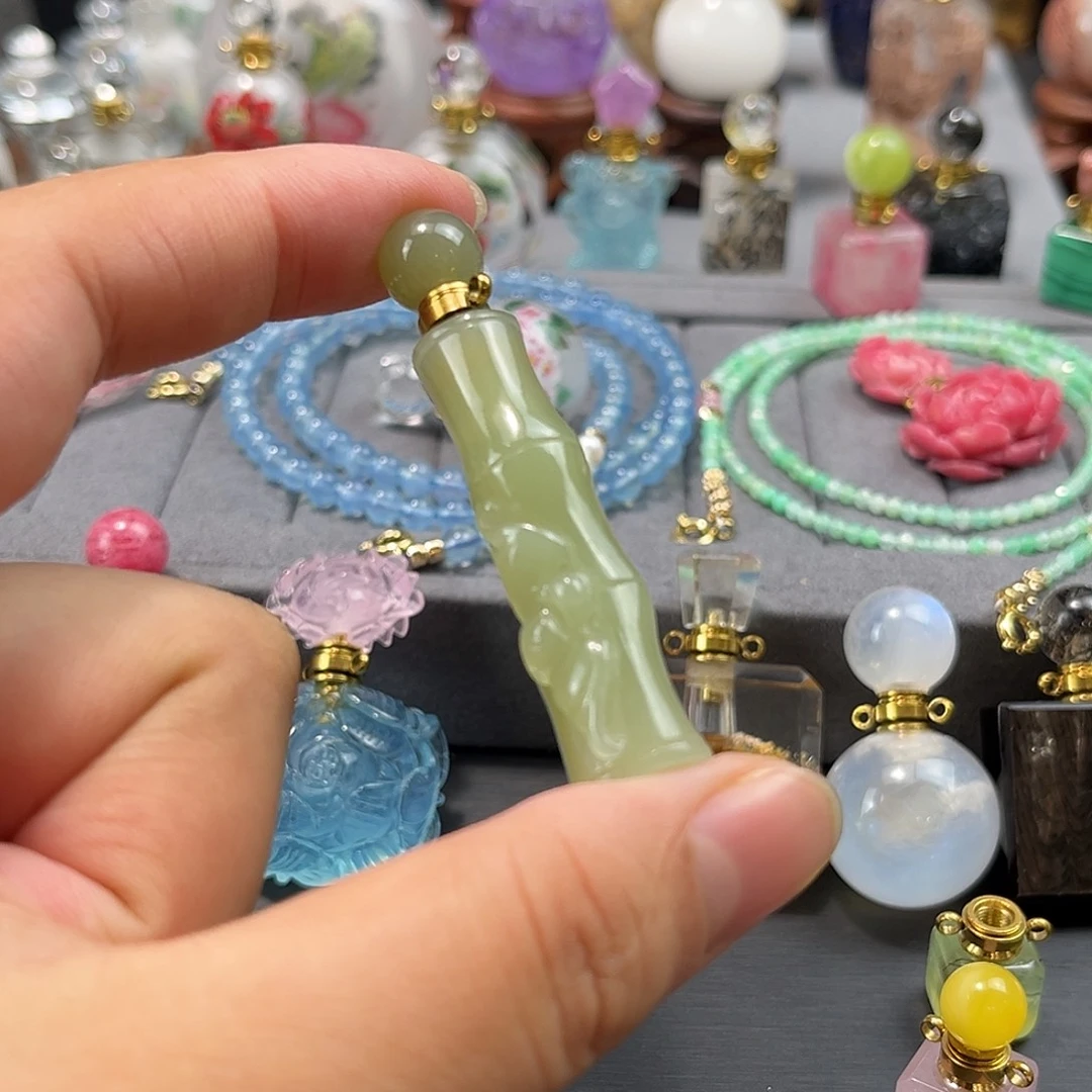 花岗石铁合金香水瓶