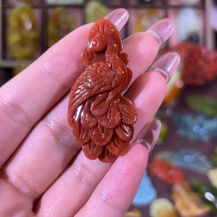 未镶嵌蛇纹石玉颈饰?**?