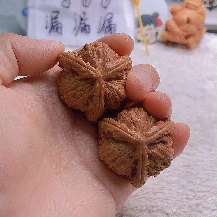 吊坠文玩核桃小*标三棱