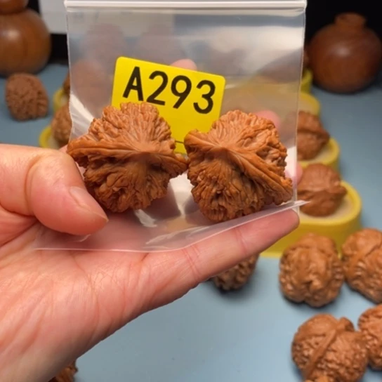 范***社吊坠文玩核桃虎头精对 40