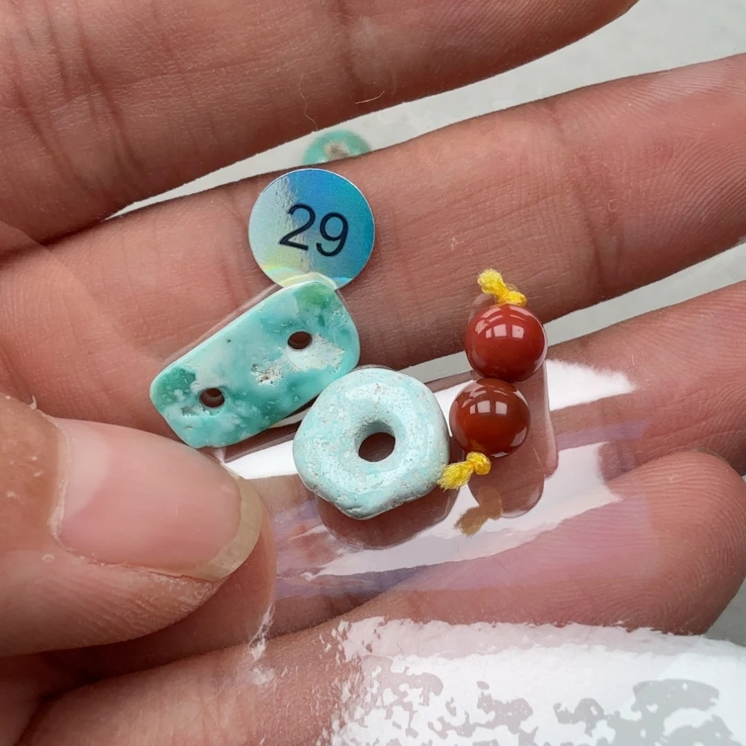 南红玛瑙未镶嵌珠宝奇石