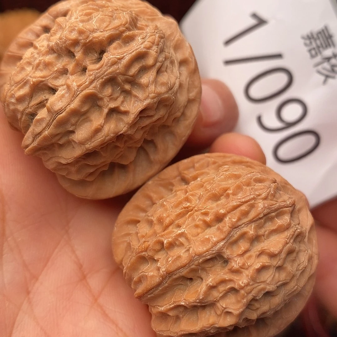 归***把件文玩核桃36血麒麟