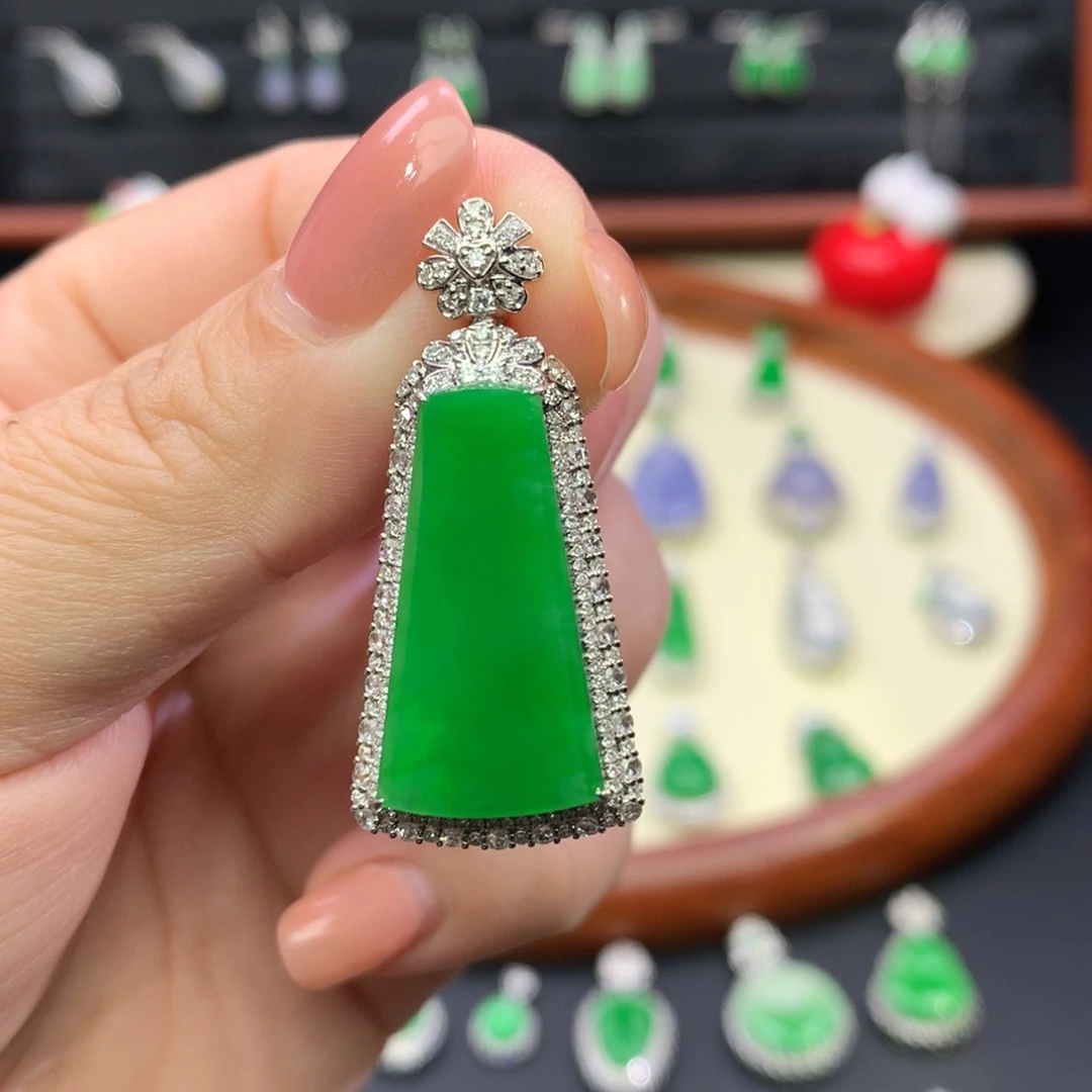 翡翠18K金镶嵌吊坠(不含链)