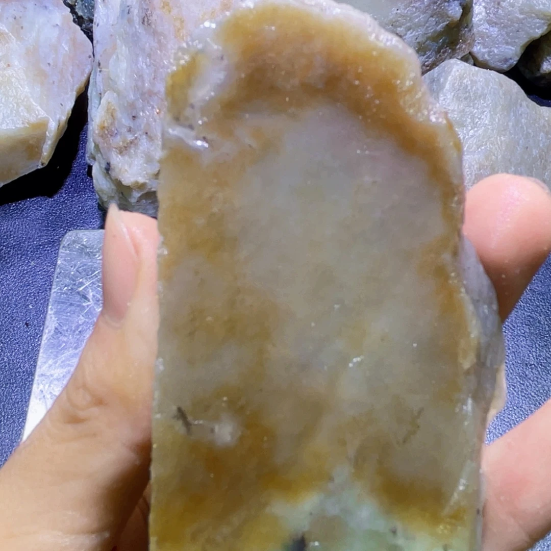 未镶嵌和田玉珠宝半成品