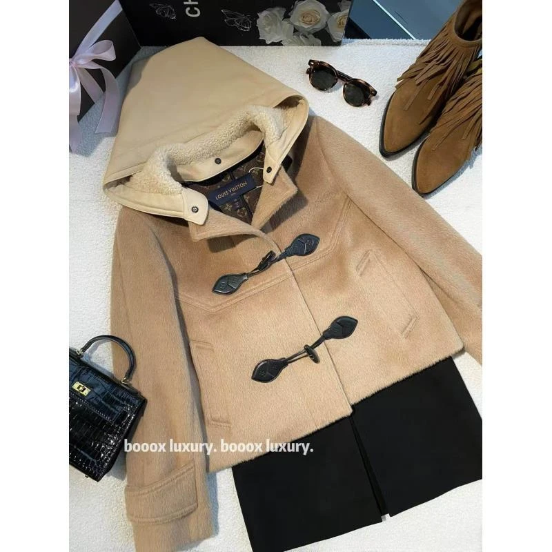 95新 LouisVuitton/路易威登   bb2529 羊驼毛 羊角扣老花外套34