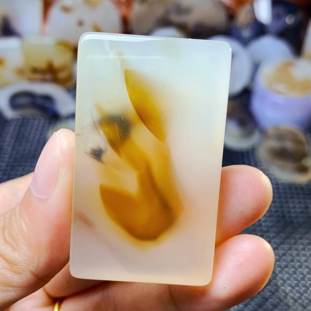 玛瑙/玉髓未镶嵌珠宝奇石