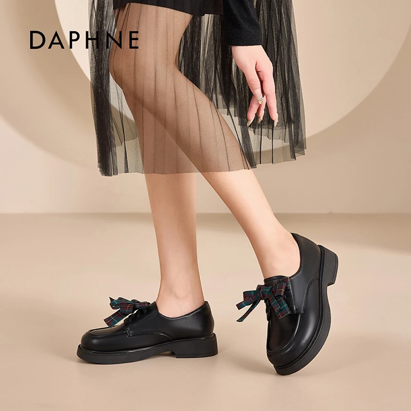 达芙妮2025女士春季时尚百搭复古蝴蝶结装饰鞋子女款爆款2025新款
