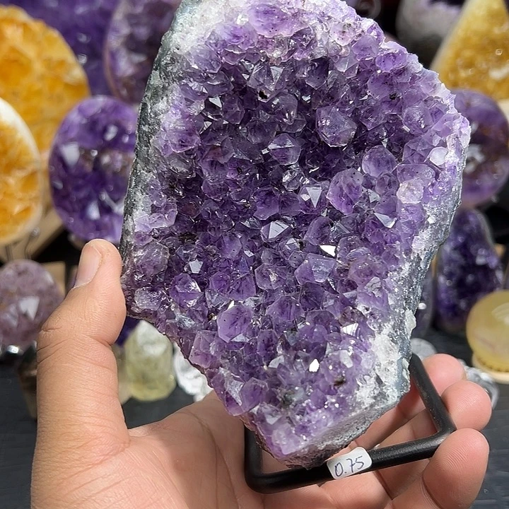 珠宝半成品水晶未镶嵌