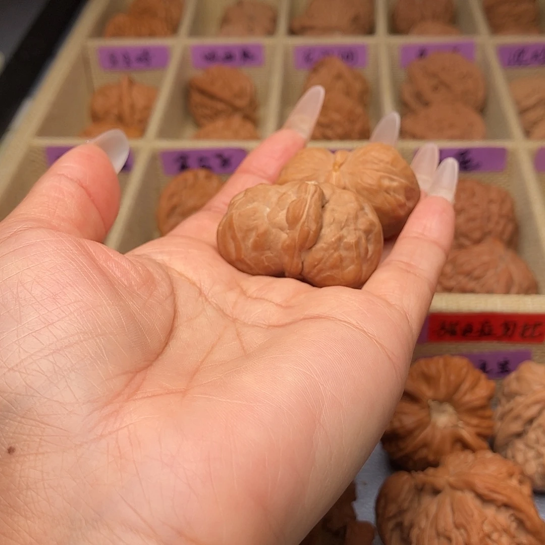 莫***气文玩核桃把件蛤蟆天眼