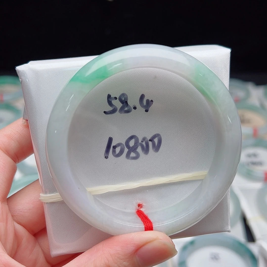 未镶嵌手镯翡翠正圈