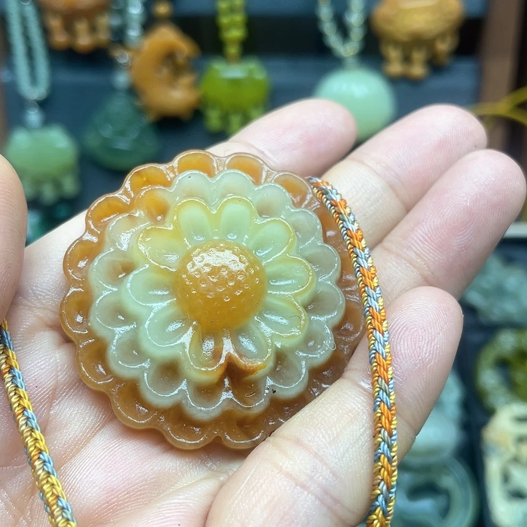 未镶嵌蛇纹石玉颈饰