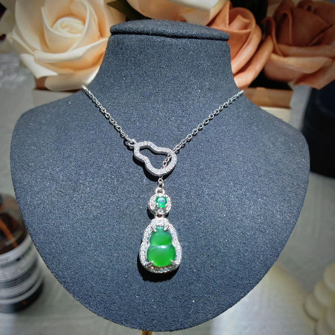 天然A货翡翠大幂幂同款高级感项链吊坠100268