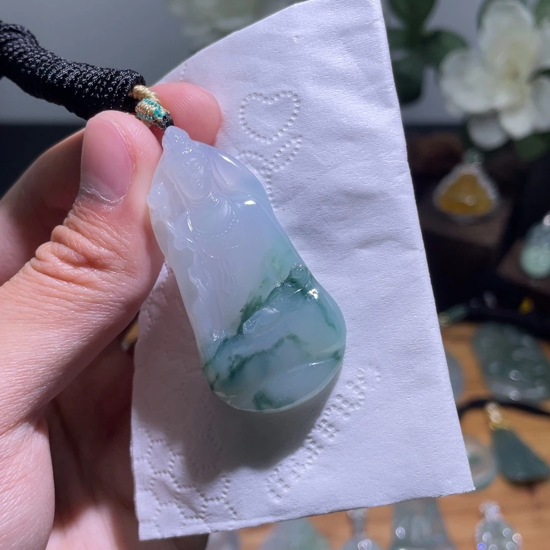 定制翡翠未镶嵌吊坠