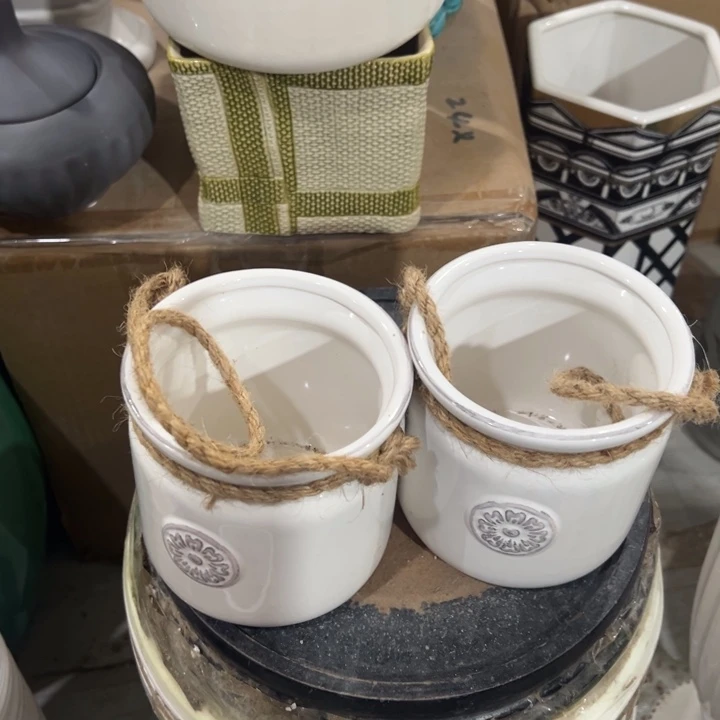 陶瓷花瓶微瑕捡漏出