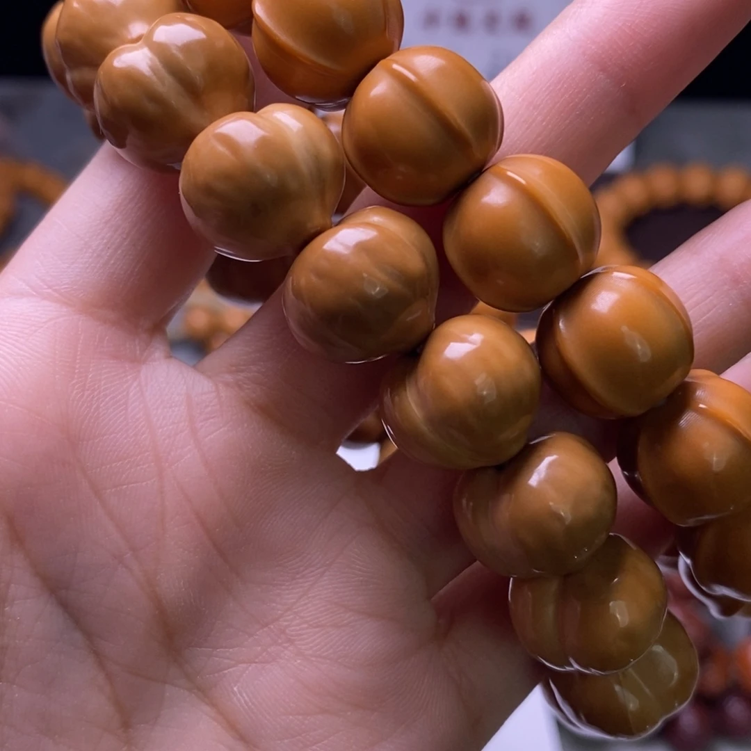 手串猴头核桃屁桃鲨鱼