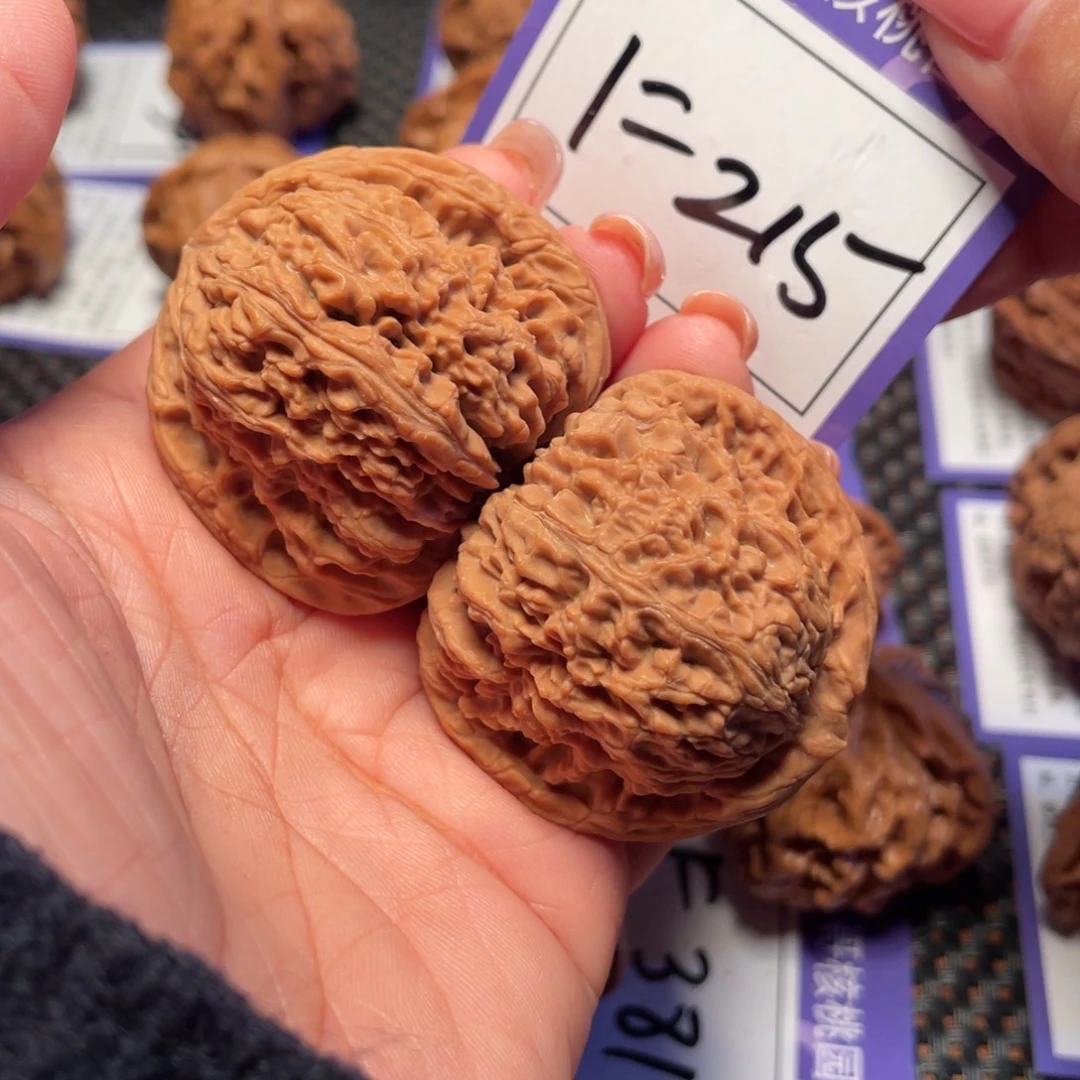 把件桃核215号南疆石44