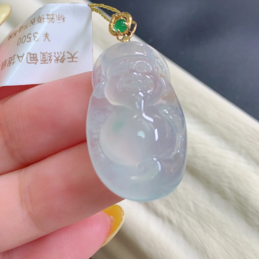 颈饰18K金镶嵌翡翠财神