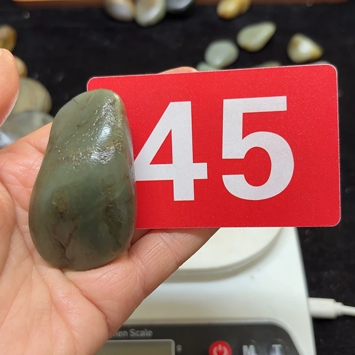 和田玉（糖玉）未镶嵌挂件